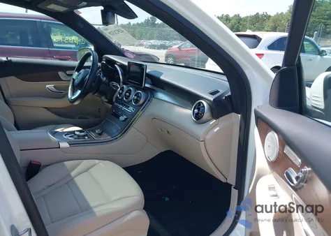 2018 Mercedes-Benz Glc 300 4Matic from USA, damaged, VIN WDC0G4KB8JV080731